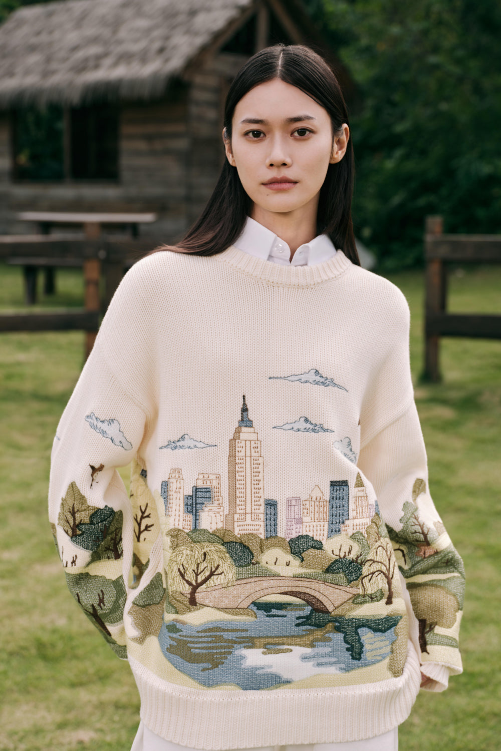 Central Park Embroidery Sweater