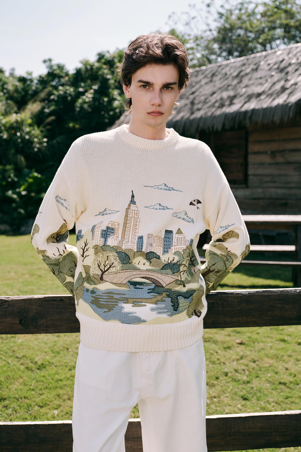 Central Park Embroidery Sweater