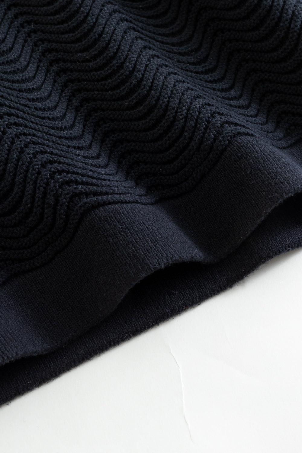 Black Shale Stitch Knit T-Shirt