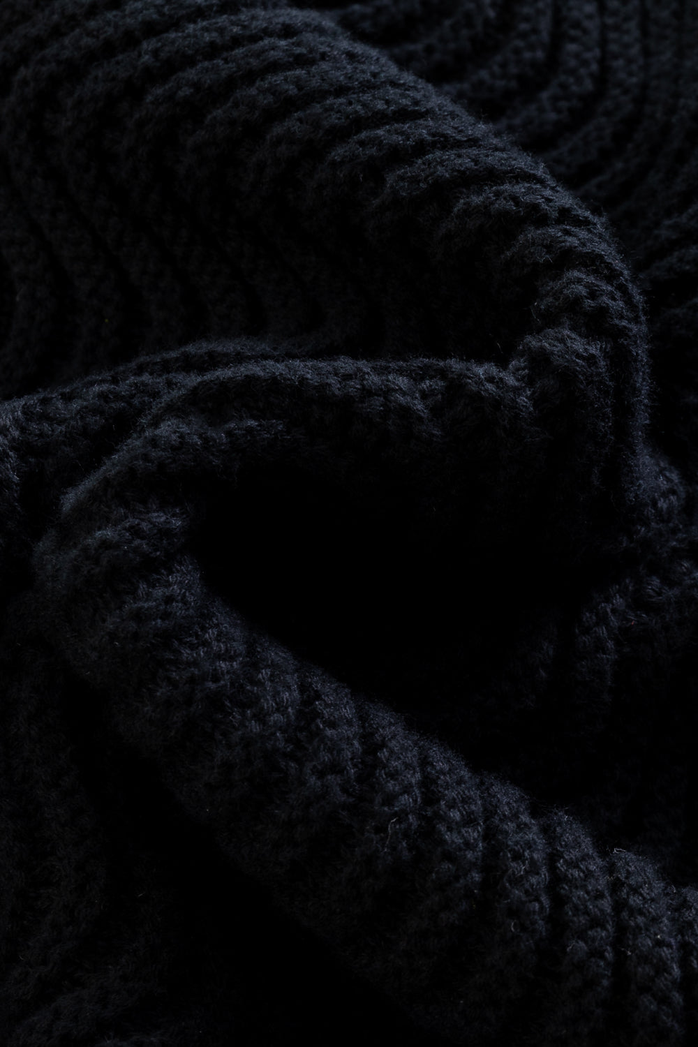 Black Shale Stitch Knit T-Shirt