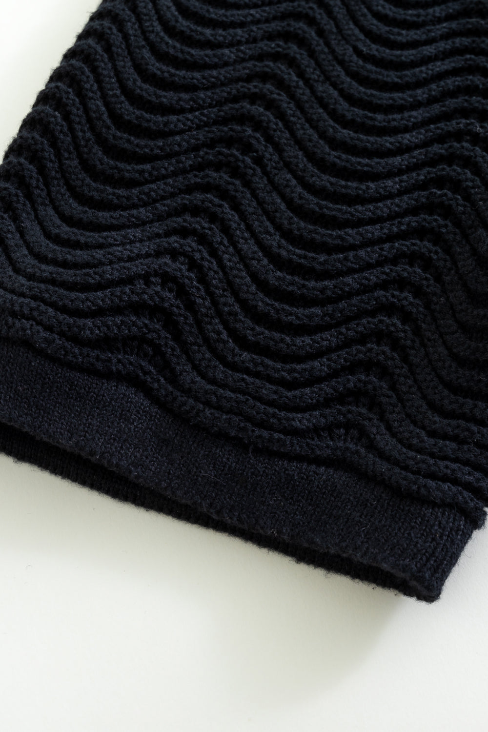 Black Shale Stitch Knit T-Shirt