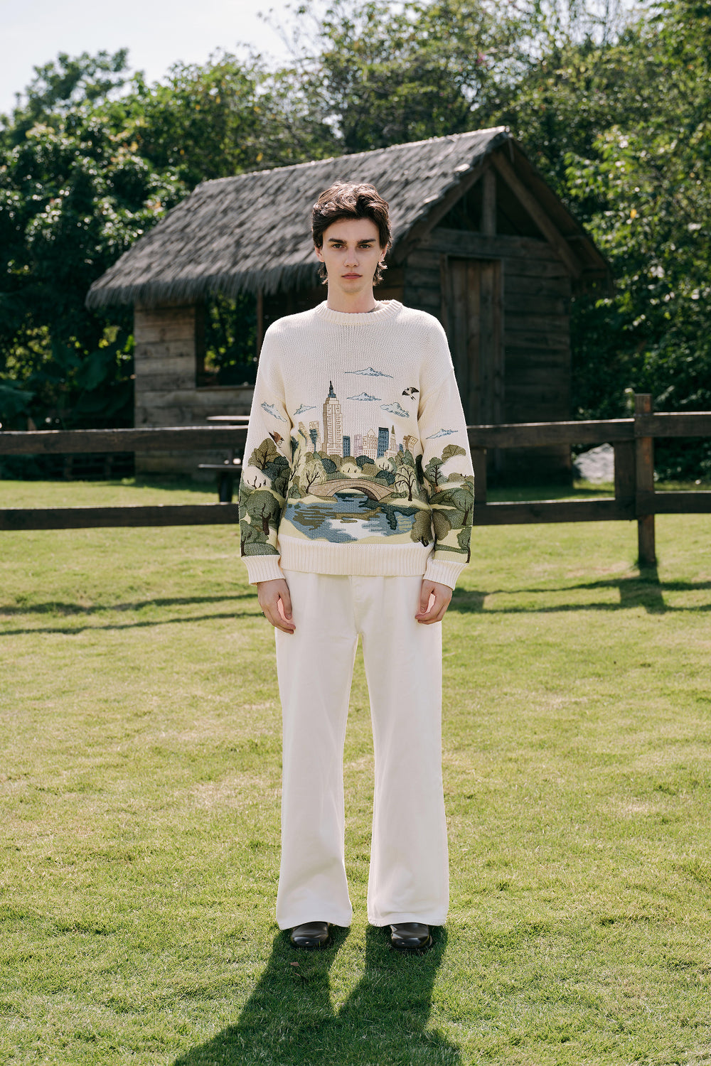 Central Park Embroidery Sweater