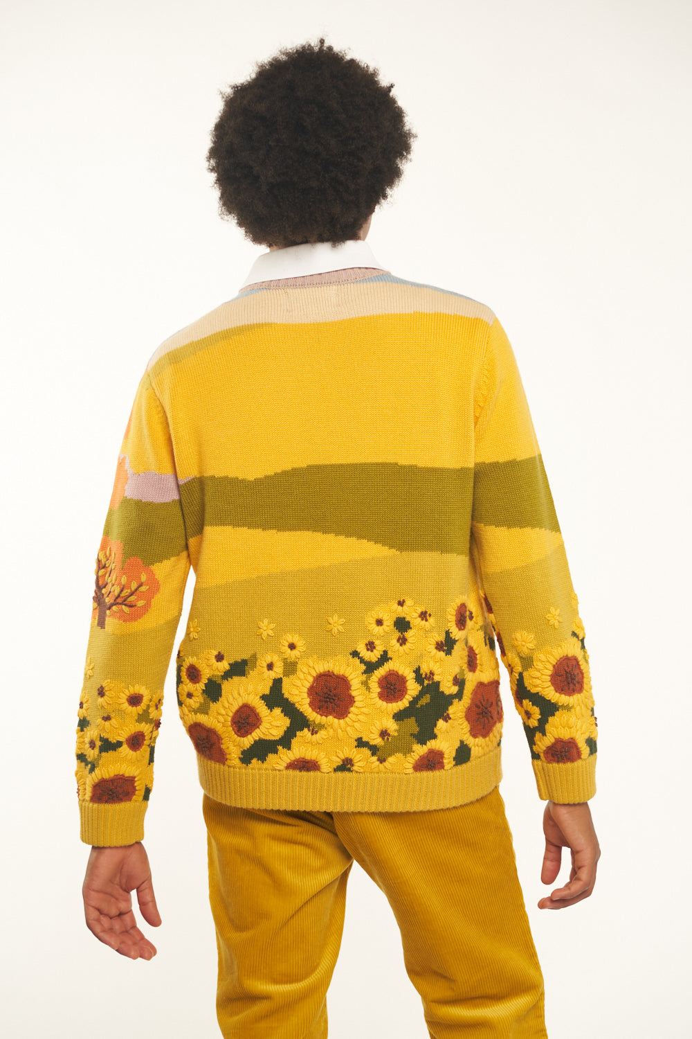 Sunflower Field Tapestry Sweatshirt SIZE M – thriftedthreadsbykate